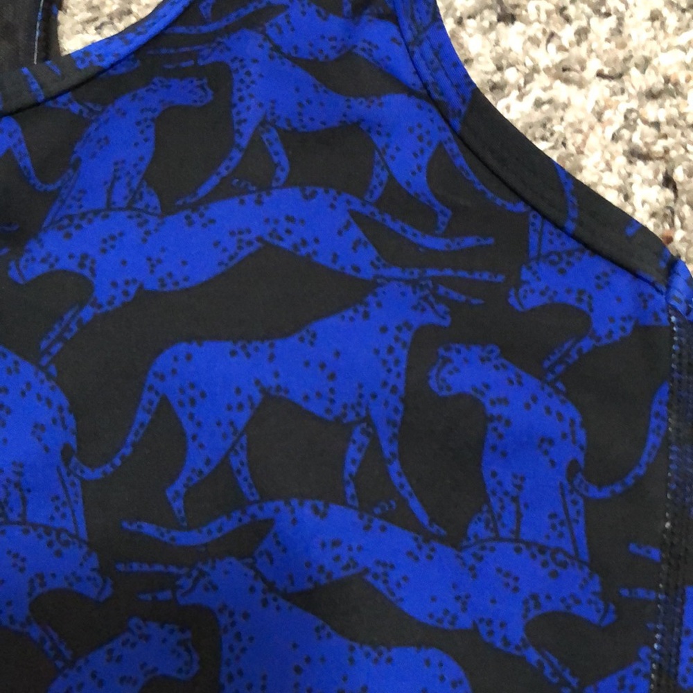 Lularoe Rise Sports bra - Picture 5 of 5